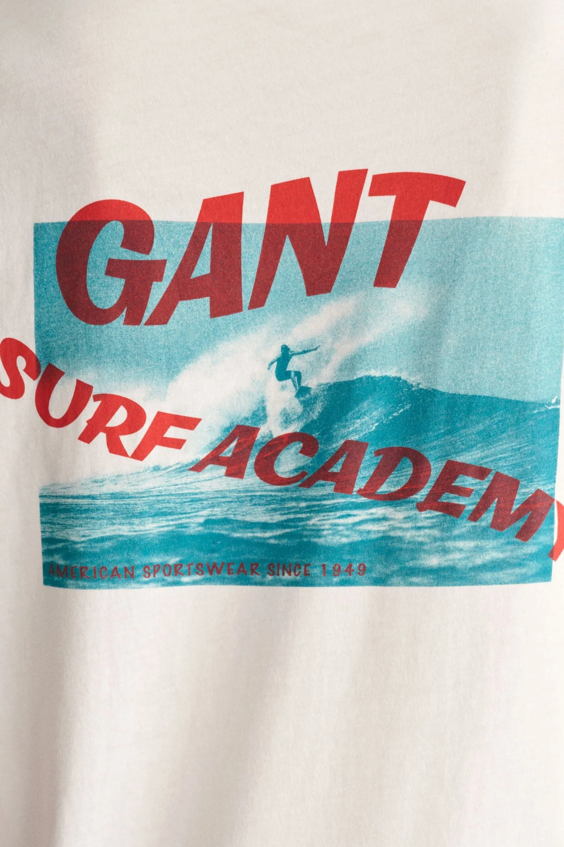 GANT - T-shirt slavata con grafica