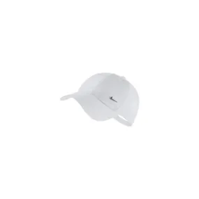 NIKE CAPPELLO ADULTO COLORE BIANCO LOGO ARGENTO